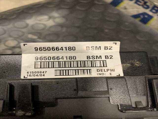 Foto 2ª: Caja Reles Fusibles Peugeot 206 1.4 [KFW] (2002)