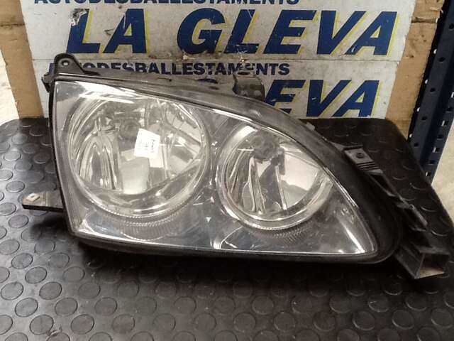 Faro Derecho Toyota Avensis 2.0 D4D