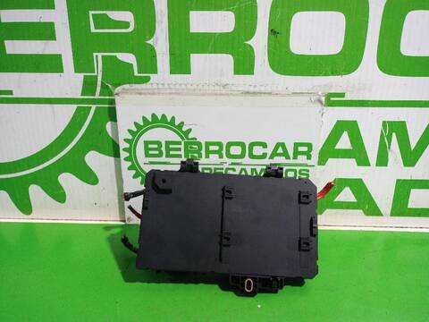 Caja Reles Fusibles Opel Astra ESSENTIA 90CV