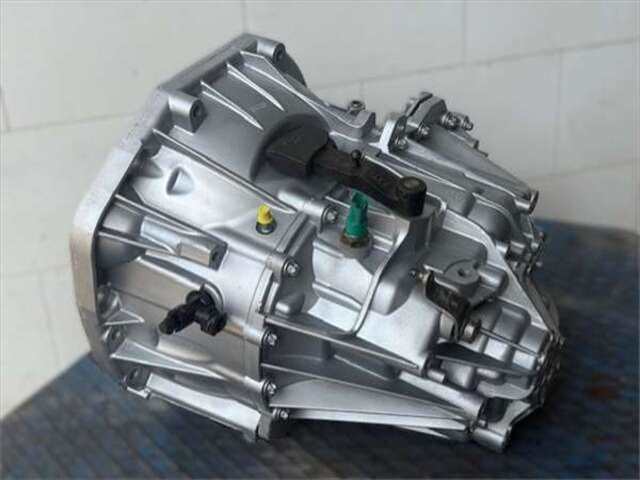 Foto 3ª: Caja Cambios Nissan Primastar 2.0 COMBI 9 L2H1 [2.0 LTR. - 84 KW DCI DIESEL]