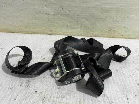 Foto 3ª: Cinturón Trasero Derecho Volkswagen Golf COMFORTLINE BLUEMOTION AUT. 150CV (2013)