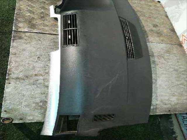 Foto 3ª: Salpicadero Audi A4 2.0 TDI 16V 103KW) BERLINA 140CV [BLB] (2005)