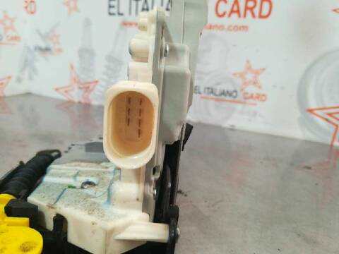 Foto 2ª: Cerradura Puerta Trasera Derecha Audi A4 BASICO 143CV 105KW [CAGA] (2009)