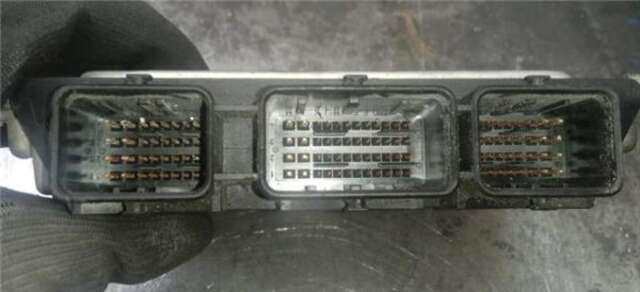 Foto 3ª: Centralita Motor ECU Renault Scenic 1.9 AUTHENTIQUE [1.9 LTR. - 88 KW DCI DIESEL] (JM)(2003-_) [F9QB800]