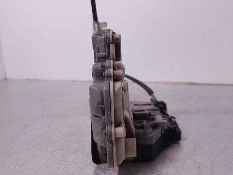 Foto 4ª: Cerradura Puerta Delantera Derecha Volkswagen Passat 2.0 TDI BERLINA 140CV 103KW [CBA] (2008)