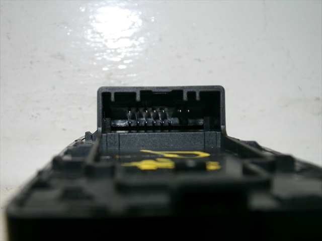 Foto 3ª: Botonera Elevalunas Dacia Duster 1.2 G 2024- [H5FA6] (2025)