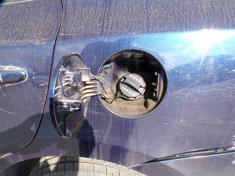 Tapa Exterior Combustible Hyundai Santa Fe D4EB