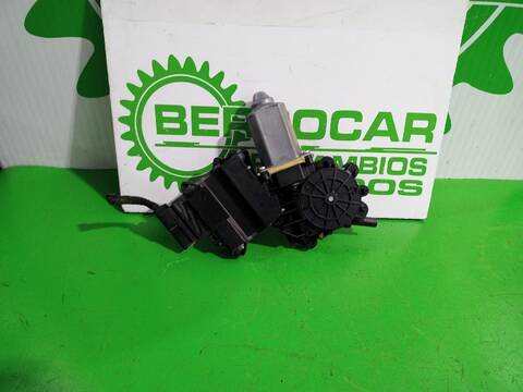 Foto 3ª: Elevalunas Eléctrico Trasero Derecho Seat Alhambra 2.0 TDI 140CV [BRT] (2000)