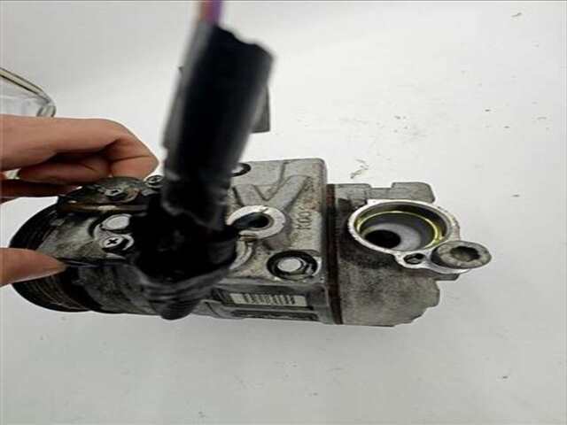 Foto 3ª: Compresor Aire Acondicionado Mercedes Vito 2.2 110 CDI (638.194) [2.2 LTR. - 75 KW 16V CDI TURBODIESEL CAT] [611980]