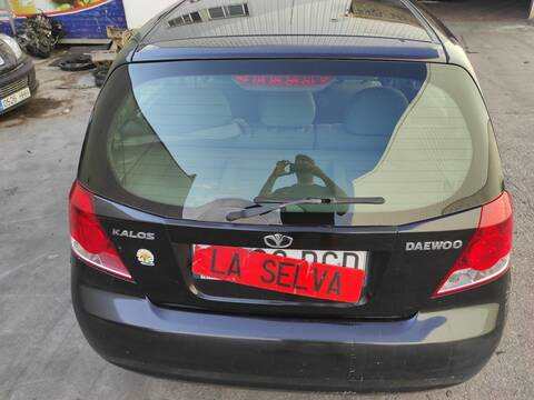 Foto 2ª: Portón Daewoo Kalos B12S1 (2004)