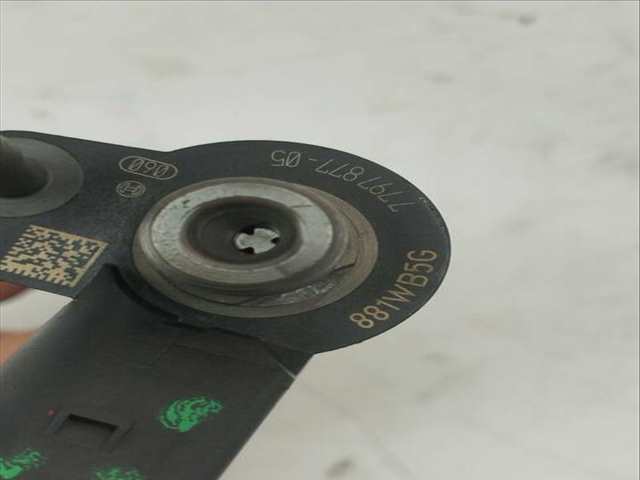 Foto 2ª: Inyectores Bmw Serie 1 114 120D COUPE 177CV 130KW [N47D20A] (2008)