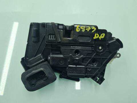 Cerradura Puerta Delantera Derecha Volkswagen Polo ADVANCE 75CV 55KW