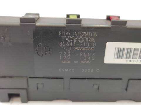 Foto 3ª: Caja Reles Fusibles Toyota Auris HYBRID ACTIVE 99CV 73KW [2ZR] (2011)