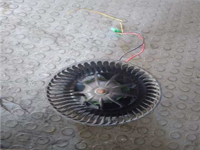 Foto 2ª: Calefacción Renault Megane 1.5 AUTHENTIQUE [1.5 LTR. - 78 KW DCI DIESEL] II BERLINA 5P (10.2002-_) [K9K P7]