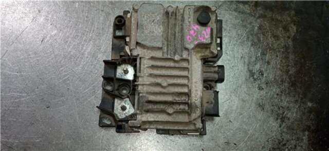 Centralita Motor ECU Peugeot 208 1.2 ALLURE [1.2 LTR. - 81 KW 12V E-THP - PURETECH]