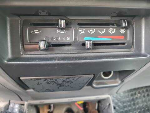 Mando Calefacción A. A. Nissan Terrano 2.7 TDI 4WD 125CV 92KW