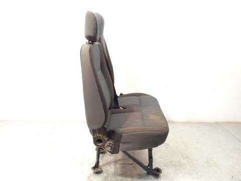 Foto 2ª: Asiento Delantero Derecho Nissan NV400 2.8 T PRO L1H1 [M9T670] (2012)