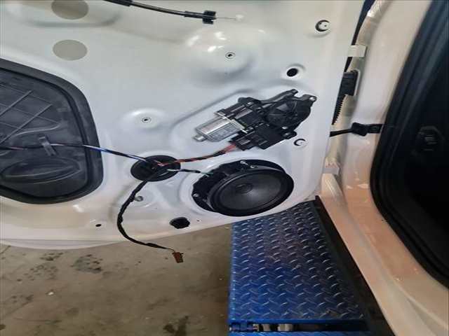 Elevalunas Manual Trasero Izquierdo Seat Arona 1.0 TSI 116CV 85KW
