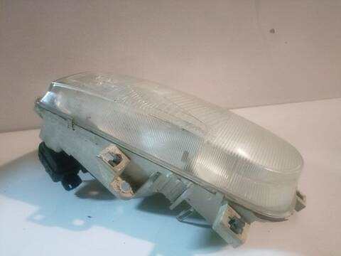 Faro Derecho Nissan Serena 2.3 INVITATION D 75CV