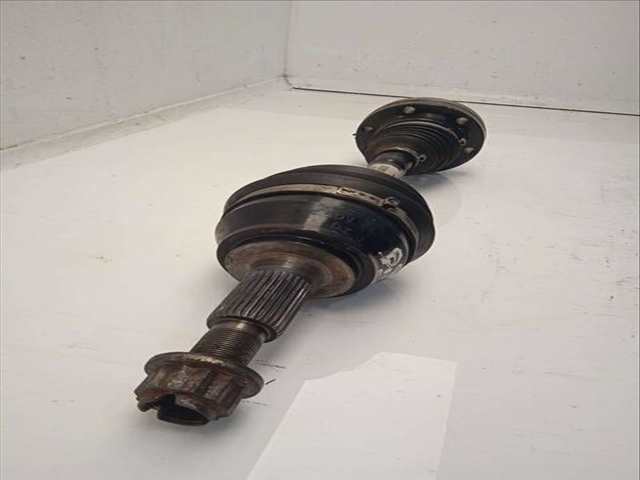 Foto 3ª: Transmision Delantera Izquierda Volkswagen Touareg 3.2 V6 24V 220CV 162KW [AZZ] (2003)