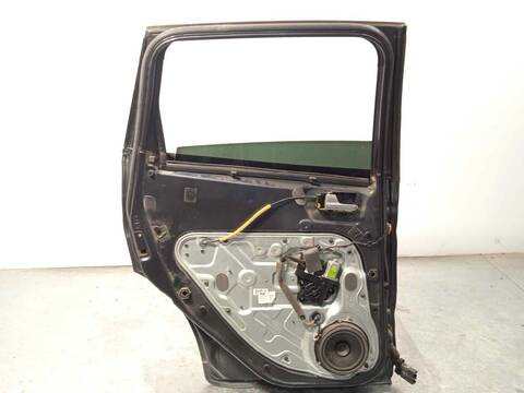 Foto 4ª: Puerta Trasera Izquierda Ford Kuga TITANIUM S 4X4 140CV 103KW [UFDA] (2010)