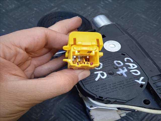 Foto 3ª: Cinturón Delantero Derecho Volkswagen Caddy 0.1 (2007)
