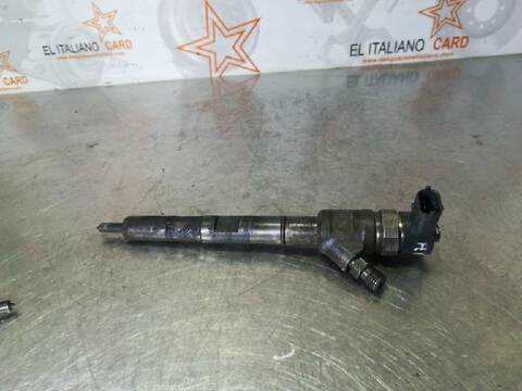 Foto 3ª: Inyectores Hyundai H1 KASTEN FLUGELTUREN H.) 170CV 125KW [4CB] (2010)