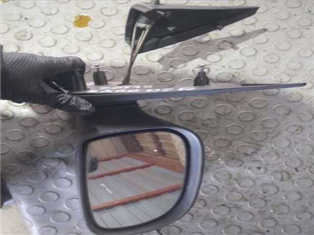 Retrovisor Derecho Citroen Saxo 1.5 D