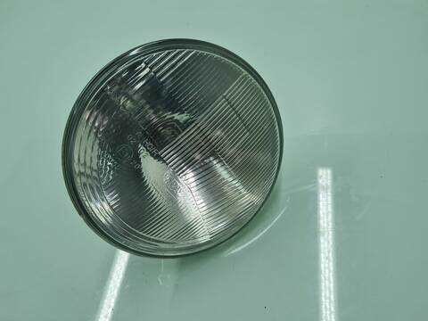 Faro Derecho Land Rover Defender 110 SE FAMILIAR 122CV 90KW