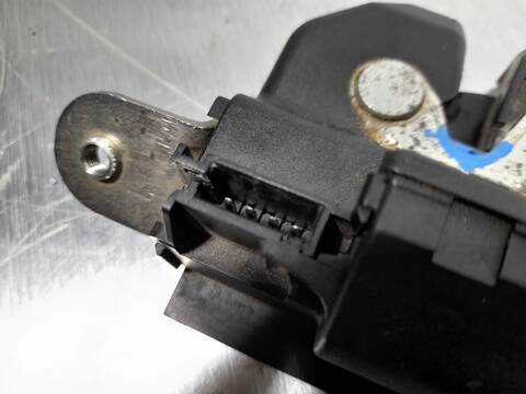 Foto 4ª: Cerradura Maletero Portón Opel Corsa 1.2 16V CAT Z 12 XEP - LB4) 80CV 59KW [Z12XEP] (2007)
