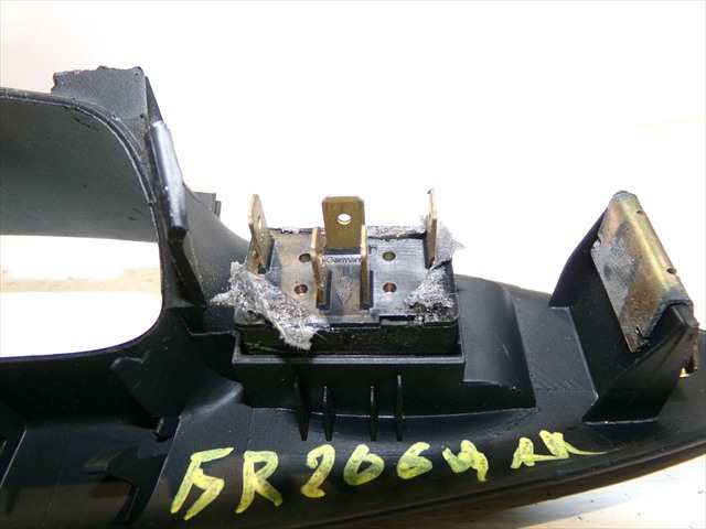 Foto 4ª: Botonera Elevalunas Audi A4 1.8 G 1994-2000 [ADR] (1997)