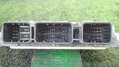 Foto 3ª: Centralita Motor ECU Renault Master 3.0 DCI 140 HD0S FD0S HD1S) 136CV 100KW FURGONETA [ZD3 202] (2005)