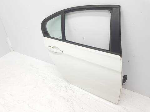Foto 3ª: Puerta Trasera Derecha Bmw Serie 3 315 318D [B47D20A] (2015)