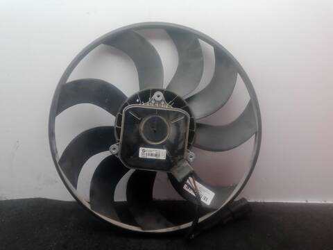 Foto 2ª: Electroventilador Bmw Serie 4 420 D DESCAPOTABLE F33 F83) [B47 D20 A] (2016)