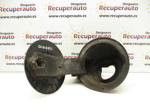 Foto 2ª: Tapa Exterior Combustible Ford Fiesta F6JB (2006)