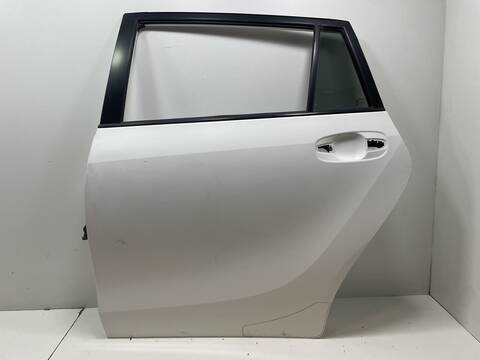 Puerta Trasera Izquierda Toyota Verso N47C16A