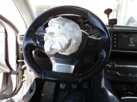 Volante Peugeot 308 BH01