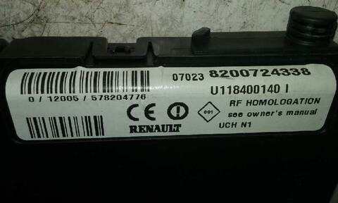 Foto 3ª: Caja Reles Fusibles Renault Megane DYNAMIQUE BERLINA 112CV 82KW II CLASSIC BERLINA [K4M812] (2007)