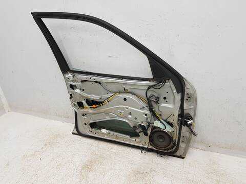Foto 3ª: Puerta Delantera Izquierda Mercedes Clase E 180 300 TD 210.225) FAMILIAR