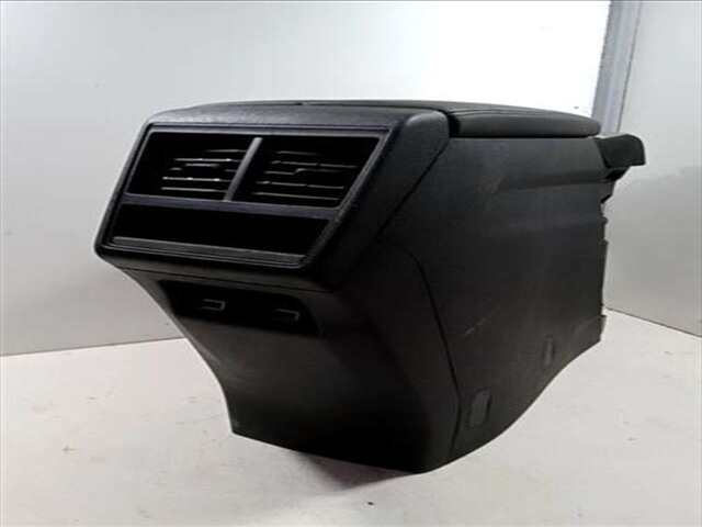 Consola Central DS 7 1.5 PERFORMANCE LINE [1.5 LTR. - 96 KW BLUE-HDI FAP]
