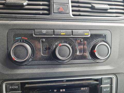 Foto 2ª: Mando Calefacción A. A. Volkswagen Caddy OUTDOOR 4MOTION BMT 122CV 90KW [DFSE] (2019)