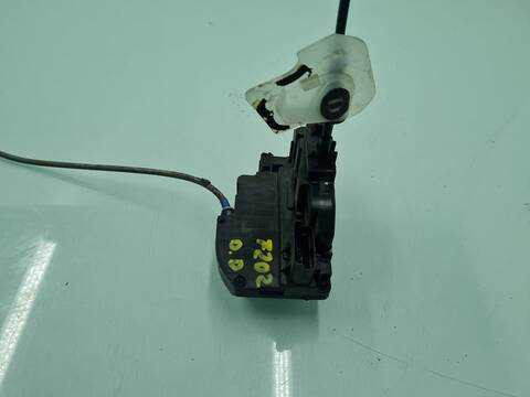 Cerradura Puerta Delantera Derecha Nissan Qashqai ACENTA 150CV 110KW