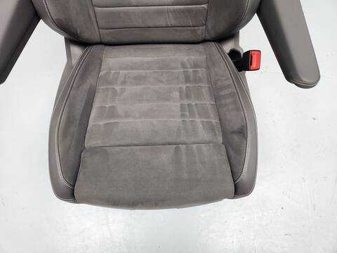 Foto 3ª: Asiento Delantero Derecho Volkswagen Transporter T7 MULTIVAN ST) LIFE EHYBRID [DGEA] (2022)