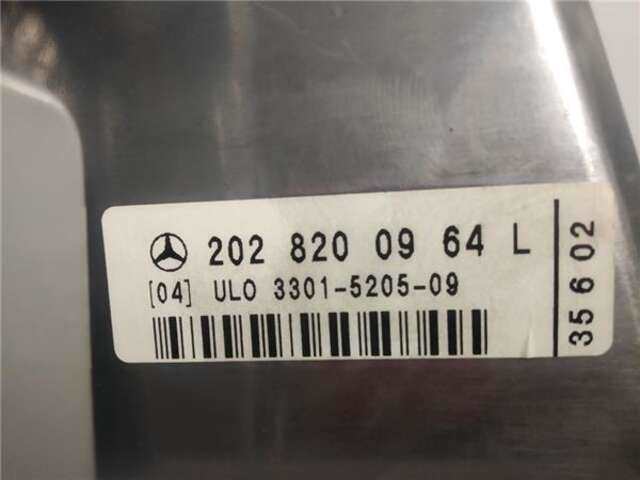 Foto 3ª: Piloto Trasero Izquierdo Mercedes Clase C 160 2.5 250 T TURBODIESEL (202.188) [2.5 LTR. - 110 KW 20V TURBODIESEL CAT] [OM 605.912]