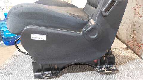 Foto 3ª: Asiento Delantero Izquierdo Peugeot Partner PREMIUM 90CV 66KW [9HX] (2008)