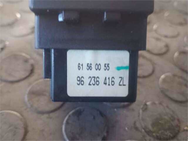 Foto 3ª: Mando Multifuncion Peugeot 306 1.9 D TURBO [1.9 LTR. - 66 KW TURBODIESEL CAT]