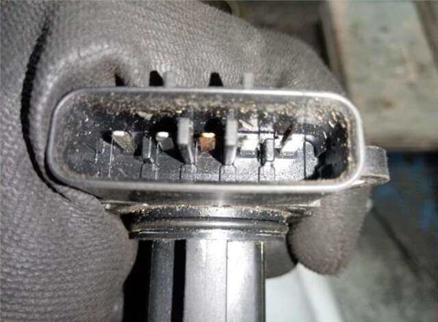 Foto 3ª: Caudalimetro Mazda MX5 1.8 20 ANIVERSARIO [1.8 LTR. - 93 KW CAT] (NC)(2005-_) [L8]