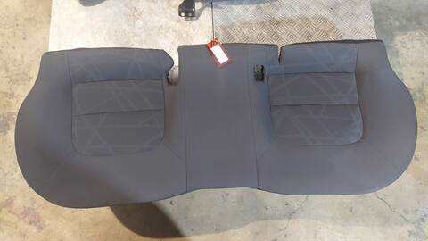 Foto 3ª: Asientos Traseros Kia Rio CONCEPT 86CV 63KW [G4LA] (2014)