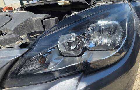 Faro Izquierdo Peugeot 308 BHY