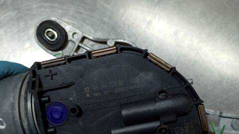 Foto 3ª: Motor Limpia Delantero Citroen C4 FEEL PICASSO 120CV 88KW [BHZ] (2021)